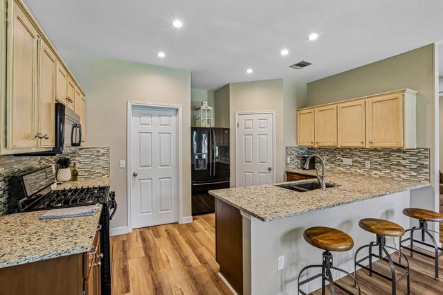 7400 Peabody DR, Austin, TX 78729