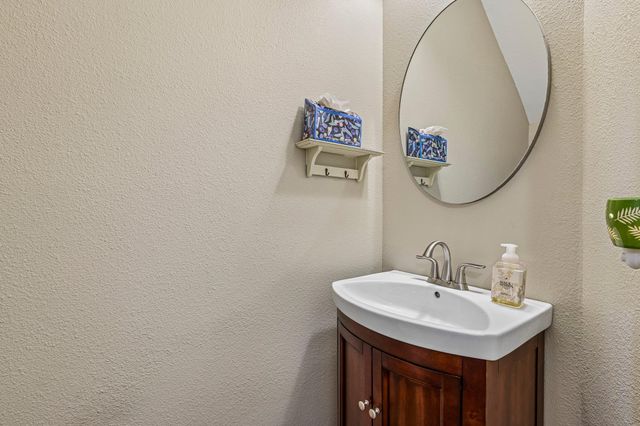 7400 Peabody DR, Austin, TX 78729