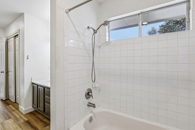 7400 Peabody DR, Austin, TX 78729