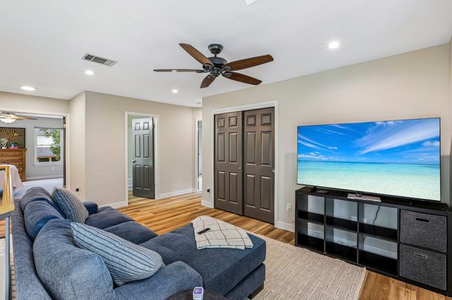 7400 Peabody DR, Austin, TX 78729