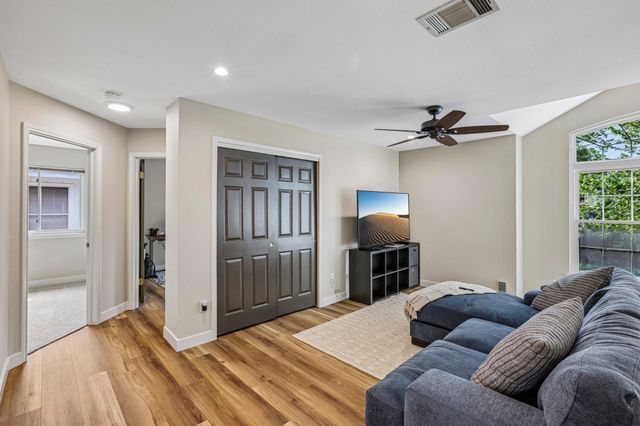 7400 Peabody DR, Austin, TX 78729