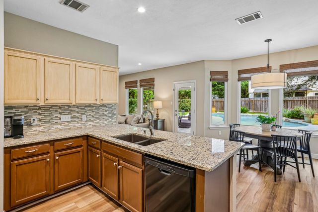 7400 Peabody DR, Austin, TX 78729