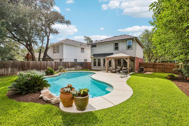 7400 Peabody DR, Austin, TX 78729