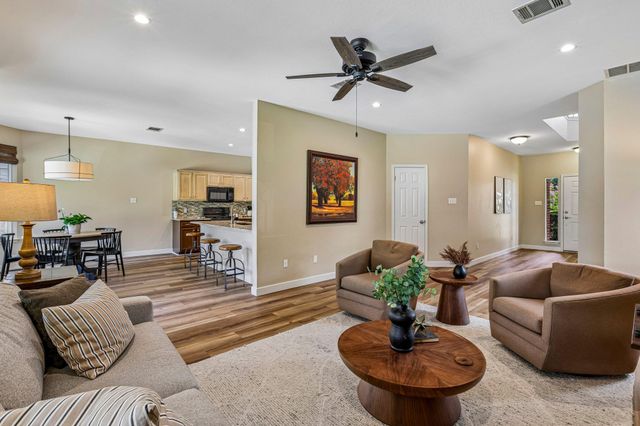 7400 Peabody DR, Austin, TX 78729