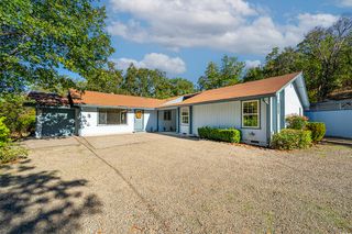 6570 Old Stage Road, Central Point, OR 97502