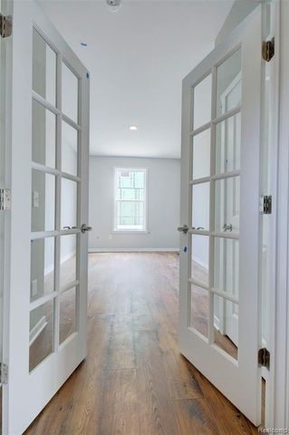 659 Round Rock Dr, Howell, MI 48843