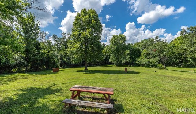 388 Walls Ford Road, St Clair, MO 63077