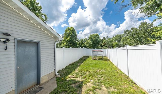 388 Walls Ford Road, St Clair, MO 63077