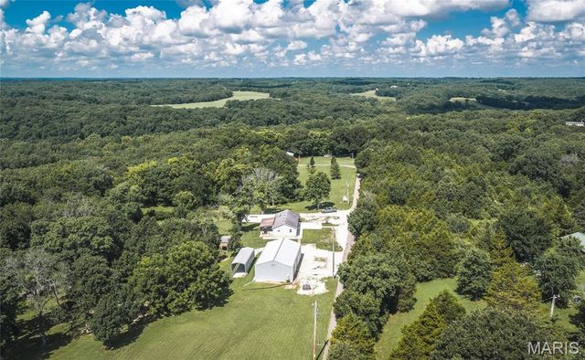 388 Walls Ford Road, St Clair, MO 63077