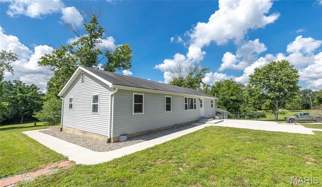388 Walls Ford Road, St Clair, MO 63077