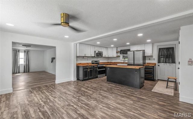 388 Walls Ford Road, St Clair, MO 63077