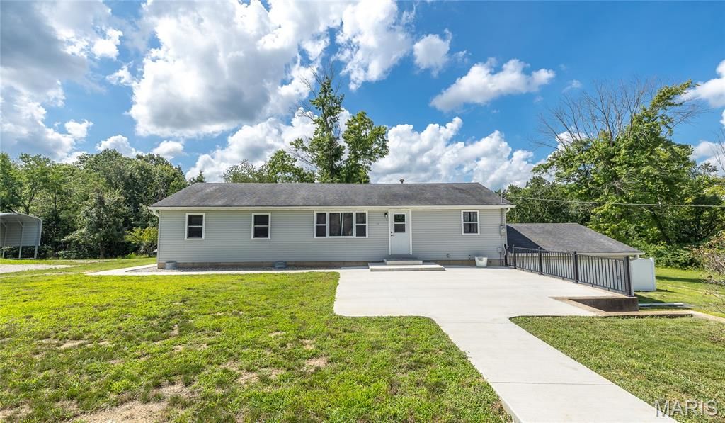 388 Walls Ford Road, St Clair, MO 63077