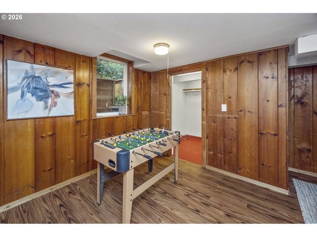 1527 N EMERSON St, Portland, OR 97217