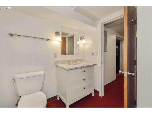 1527 N EMERSON St, Portland, OR 97217