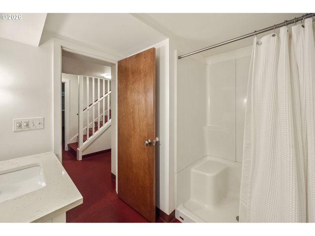 1527 N EMERSON St, Portland, OR 97217