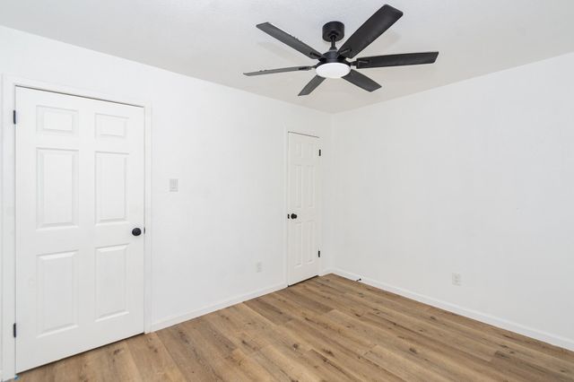 1918 Deerhurst Lane, Houston, TX 77088