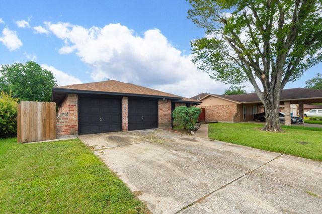 1918 Deerhurst Lane, Houston, TX 77088