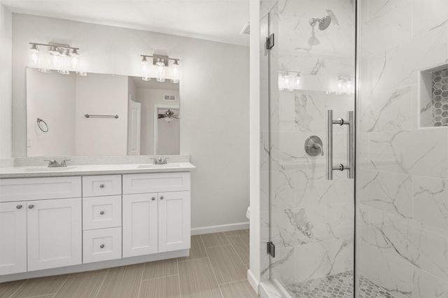 2808 28th Avenue N, Texas City, TX 77590