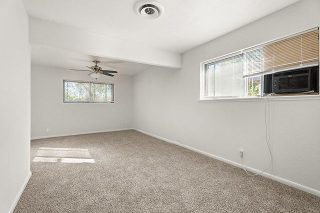 2808 28th Avenue N, Texas City, TX 77590