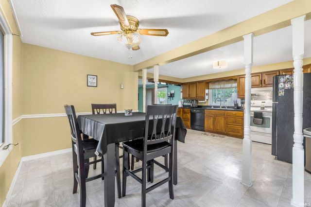 16322 Venison Trail, Woodburn, IN 46797