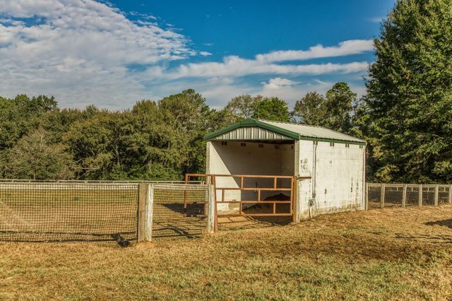 3927 N Fm 1486 Road, Montgomery, TX 77356