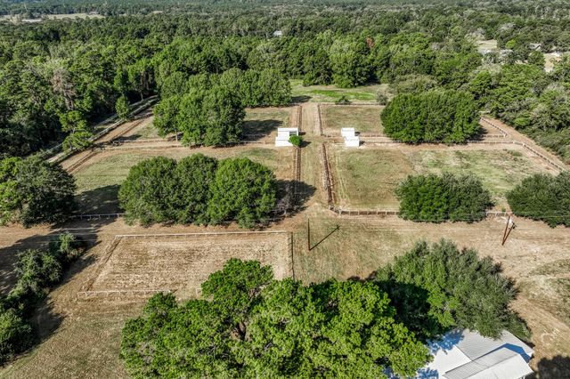 3927 N Fm 1486 Road, Montgomery, TX 77356