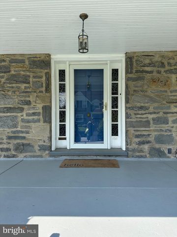 912 LINDALE AVE, Drexel Hill, PA 19026
