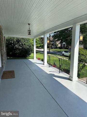 912 LINDALE AVE, Drexel Hill, PA 19026