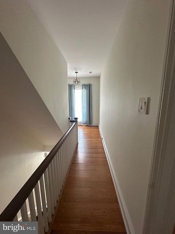 912 LINDALE AVE, Drexel Hill, PA 19026
