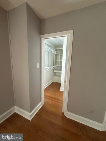 912 LINDALE AVE, Drexel Hill, PA 19026