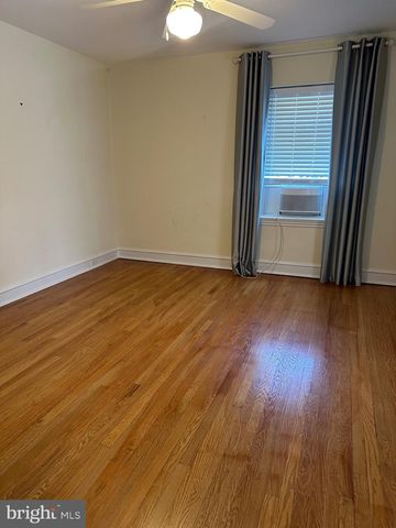 912 LINDALE AVE, Drexel Hill, PA 19026
