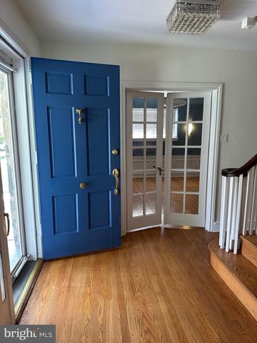 912 LINDALE AVE, Drexel Hill, PA 19026