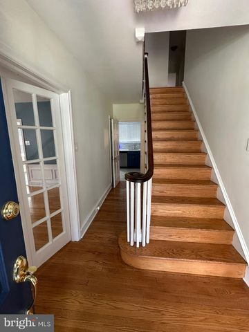 912 LINDALE AVE, Drexel Hill, PA 19026