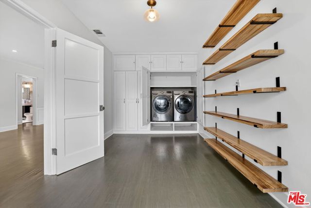 408 Kendall Avenue, Los Angeles, CA 90042