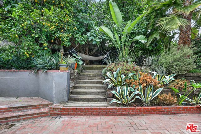 408 Kendall Avenue, Los Angeles, CA 90042