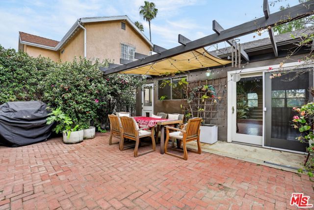 408 Kendall Avenue, Los Angeles, CA 90042