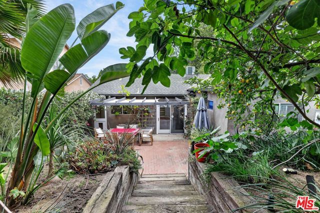 408 Kendall Avenue, Los Angeles, CA 90042