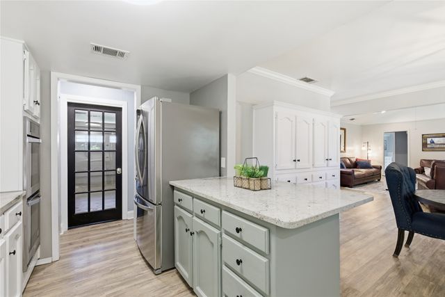 5813 Steeplewood Drive, North Richland Hills, TX 76180