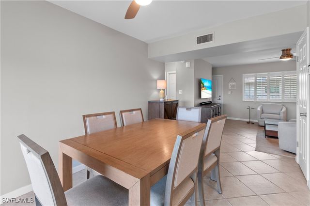 788 Park Shore DR B34, Naples, FL 34103