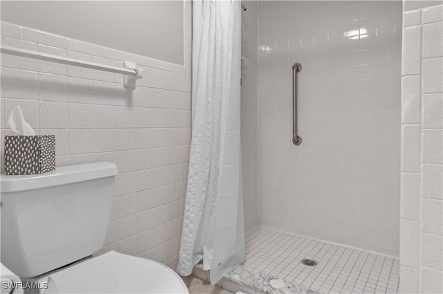 788 Park Shore DR B34, Naples, FL 34103