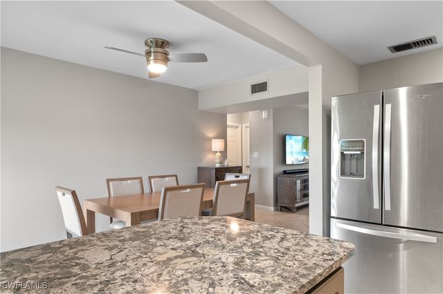 788 Park Shore DR B34, Naples, FL 34103