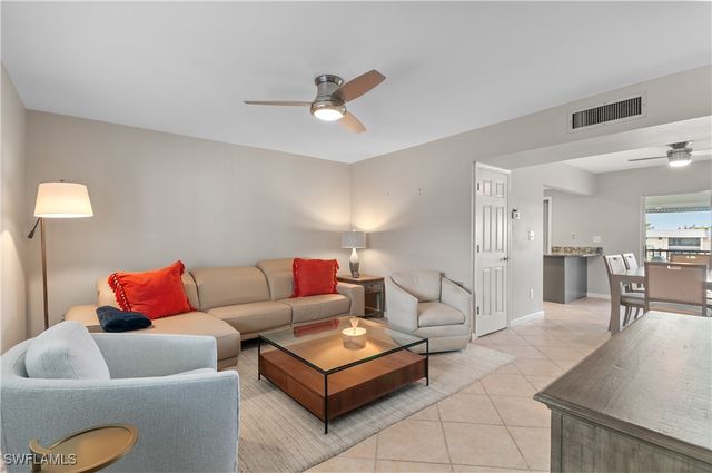 788 Park Shore DR B34, Naples, FL 34103