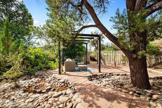 41 Country Lane, Sedona, AZ 86336