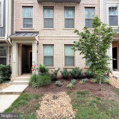 516 TASSITA LN, Manassas Park, VA 20111