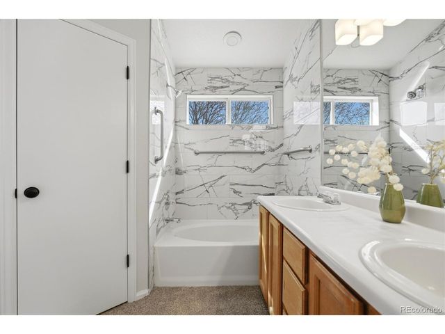 2164 S Waco St, Aurora, CO 80013