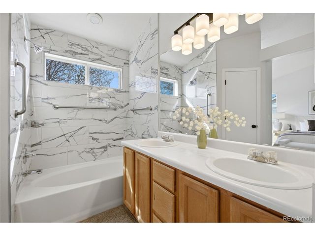 2164 S Waco St, Aurora, CO 80013