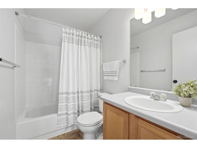 2164 S Waco St, Aurora, CO 80013