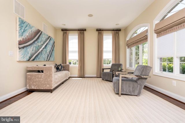 15214 GOLF VIEW DR, Haymarket, VA 20169