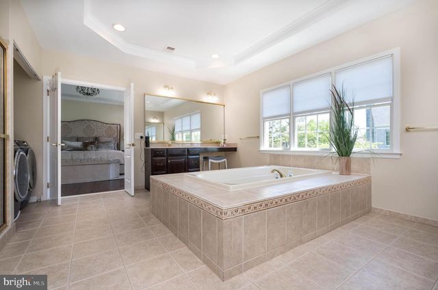 15214 GOLF VIEW DR, Haymarket, VA 20169