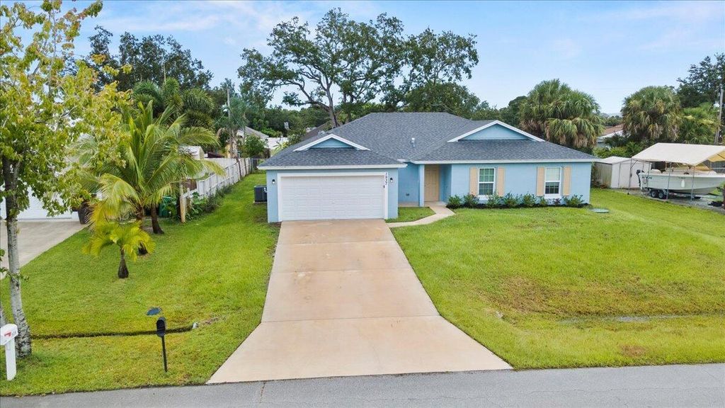 1937 SW Beauregard Street, Port St Lucie, FL 34953